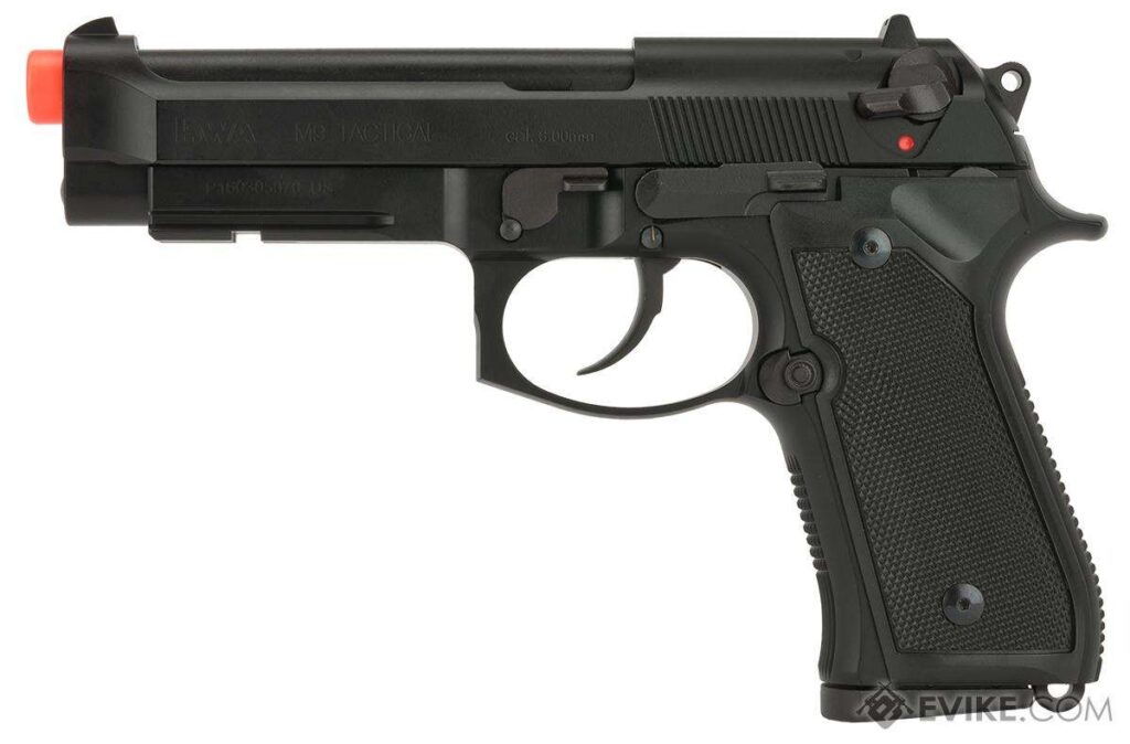 Pistola KWA M9 Tactical de Gas con Retroceso para Airsoft (Riel de 20 mm) - Imagen 3