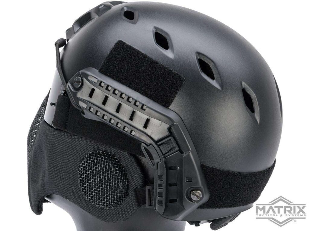 Máscara de Malla con Protección de Orejas Matrix "Carbon Striker" (Color: Negro) - Imagen 2