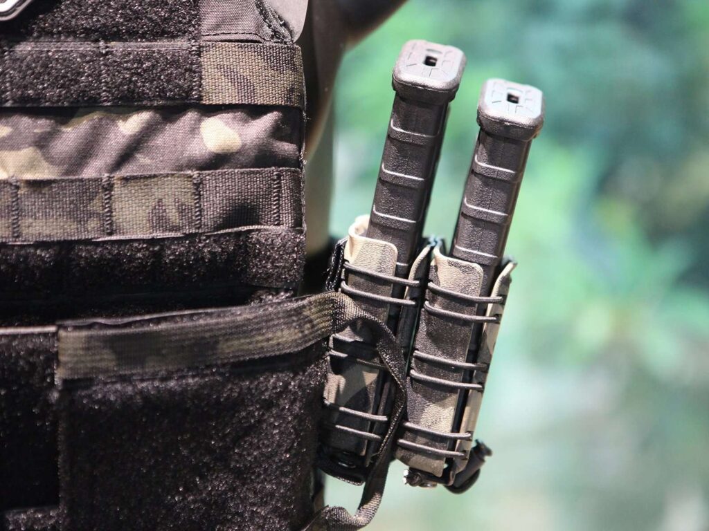 FAST Pouch EmersonGear estilo G-Code para Cargador de M4 (Color: Desert, Montaje: Molle/Clip de Cinturón) - Imagen 4