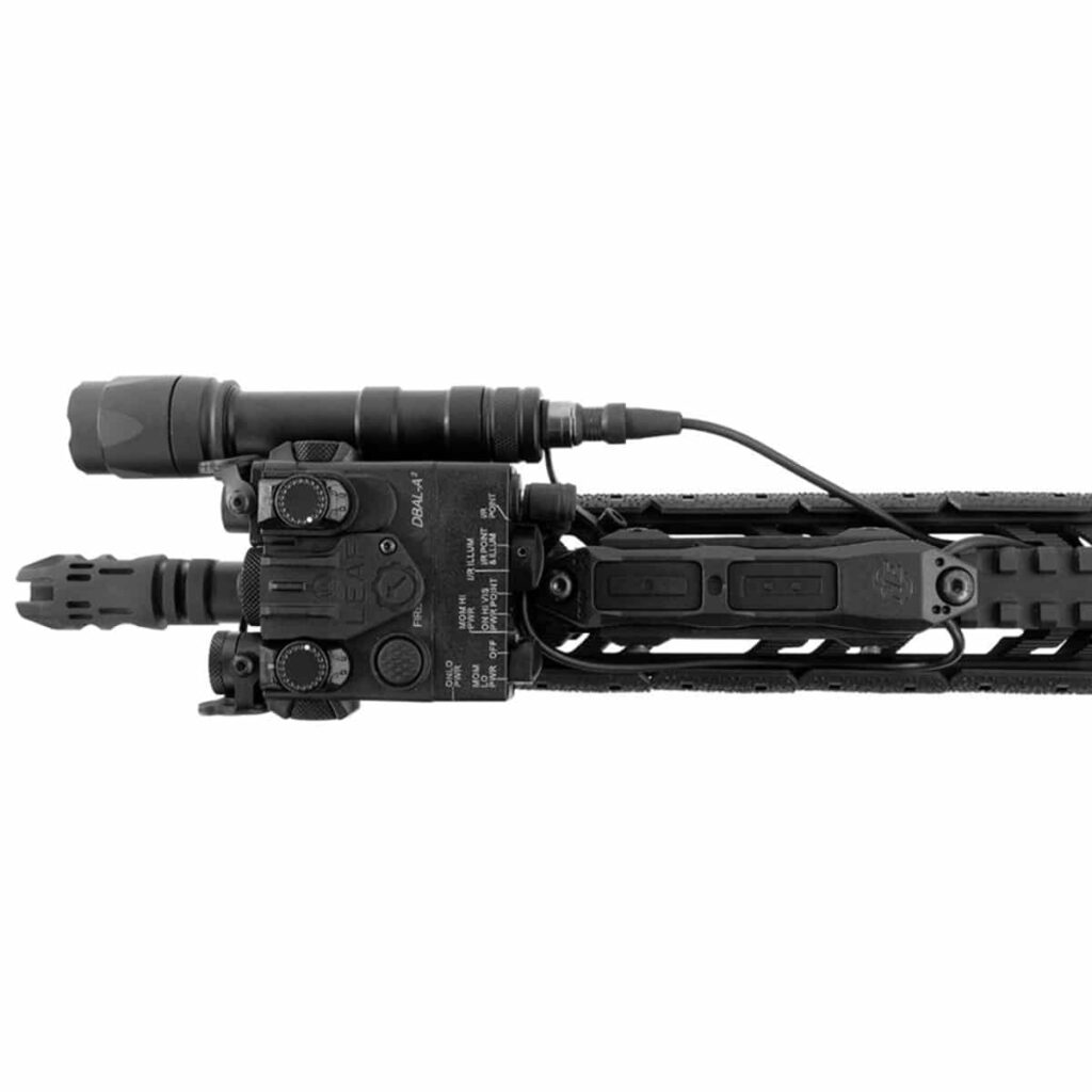 Interruptor de Presión Doble para PEQ y Lámpara con Montaje Picatinny - Imagen 2