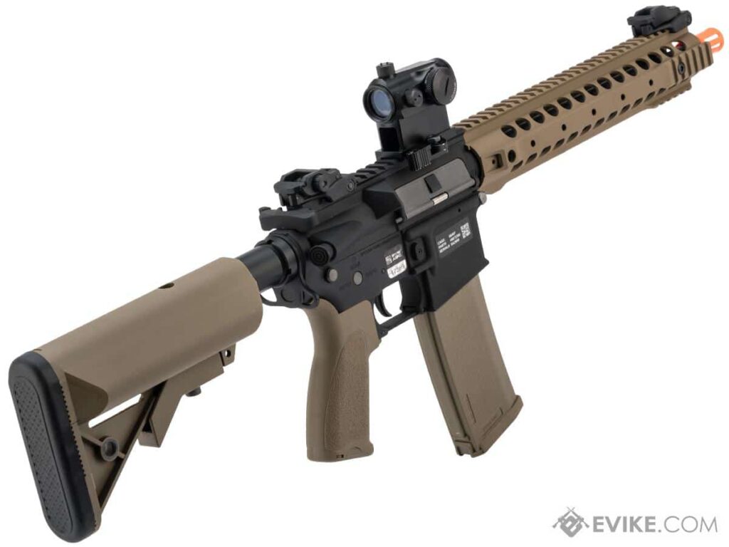 M4 URX serie EDGE de Specna Arms con Licencia Rock River Arms para Airsoft (Color: Negro y Tan) - Imagen 2