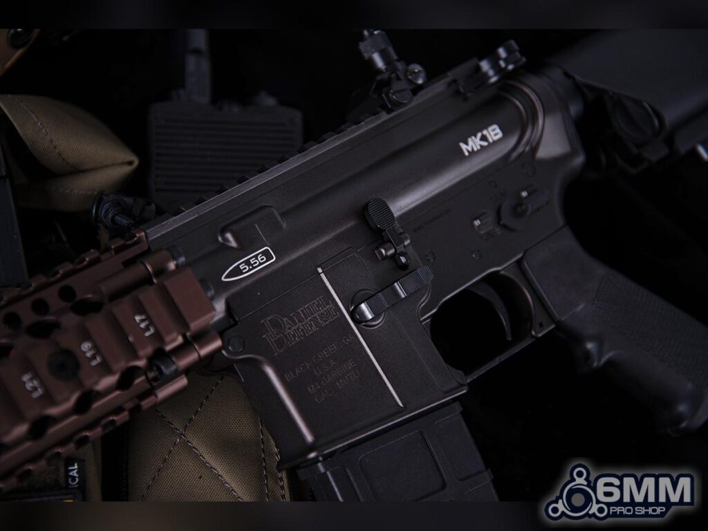 MK18 Daniel Defense GBB de Golden Eagle para Airsoft / Gas con Retroceso (Color: Negro/Tan) - Imagen 8