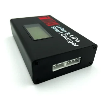 Cargador de Baterías LiPo / LiIon Inteligente TITAN con Pantalla y USB-C - Imagen 4