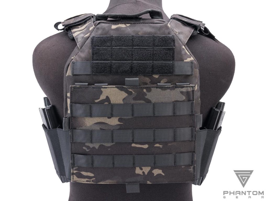 Portaplacas “Wraith” T3 de Phantom Gear® (Color: Multicam Black, Talla: Mediano) - Imagen 4