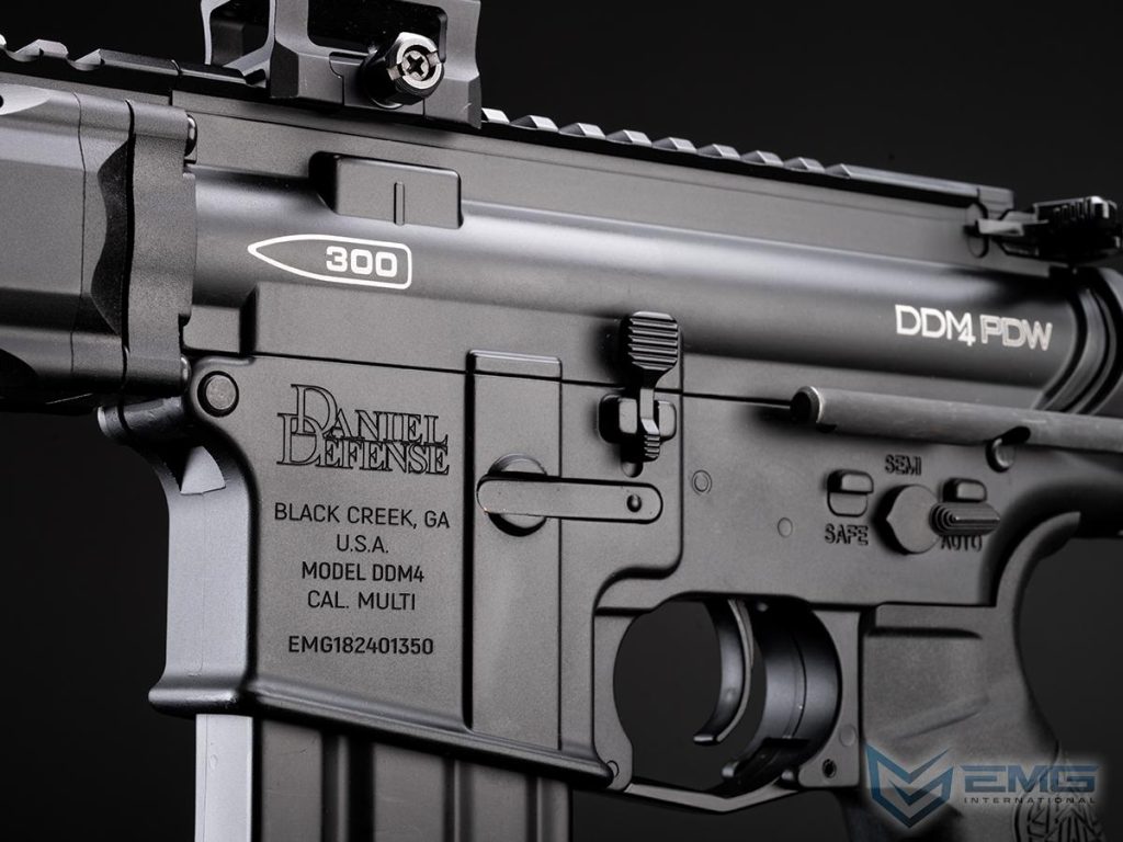 PDW DDM4 Daniel Defense de EMG con Riel M-LOK, AEG con Gatillo Electrónico S3 de ICS (Color: Flat Dark Earth) - Imagen 5