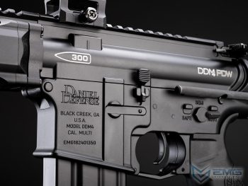 PDW DDM4 Daniel Defense de EMG con Riel M-LOK, AEG con Gatillo Electrónico S3 de ICS (Color: Flat Dark Earth) - Imagen 5