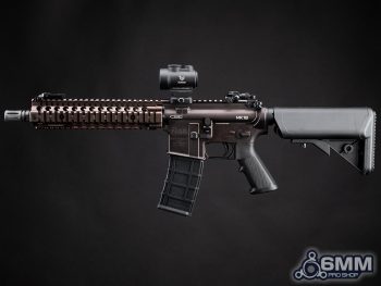 MK18 Daniel Defense GBB de Golden Eagle para Airsoft / Gas con Retroceso (Color: Flat Dark Earth) - Imagen 3