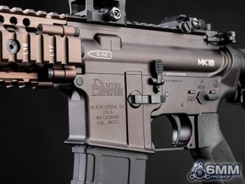 MK18 Daniel Defense GBB de Golden Eagle para Airsoft / Gas con Retroceso (Color: Flat Dark Earth) - Imagen 5